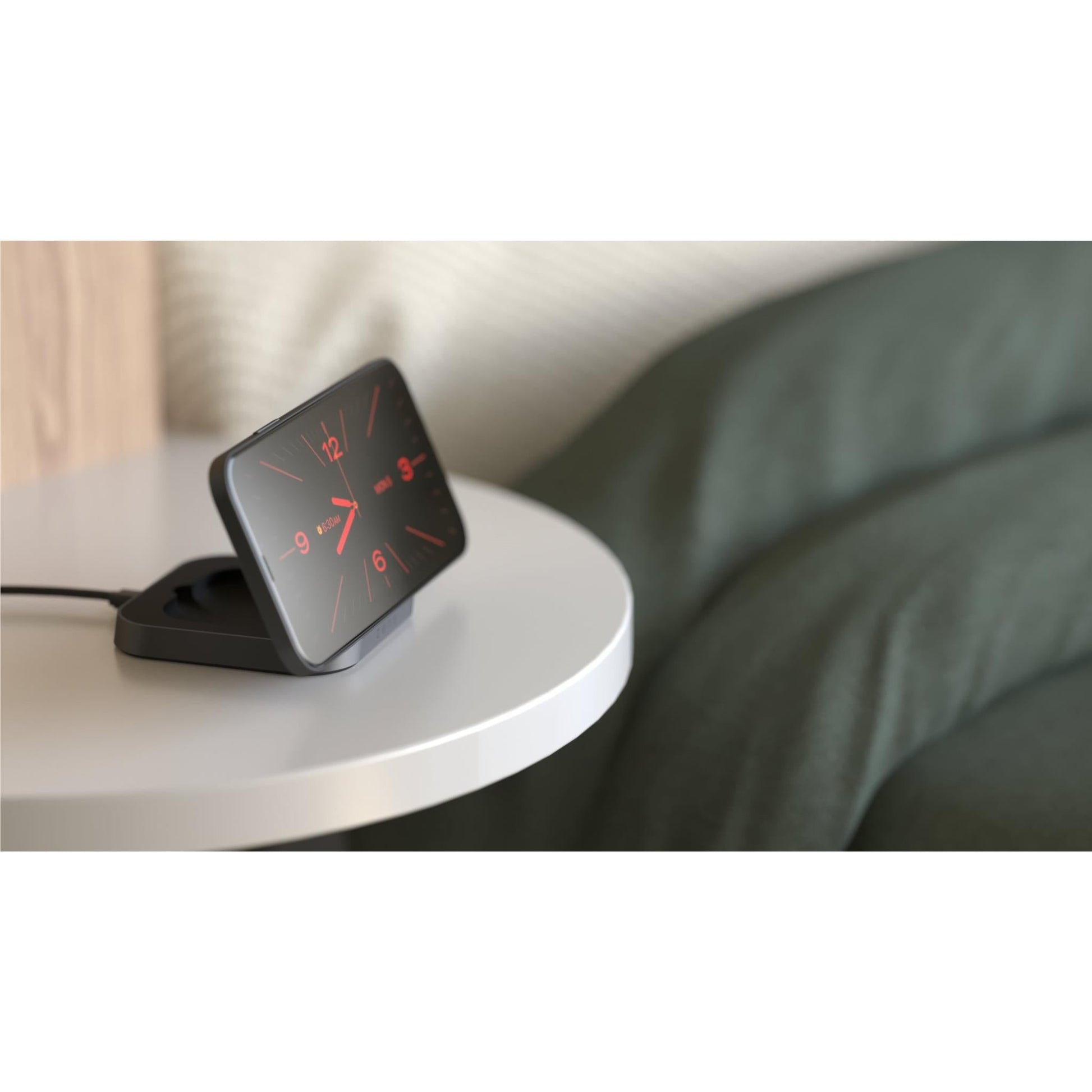 Zens Magnetic Nightstand Qi2 Charger-10