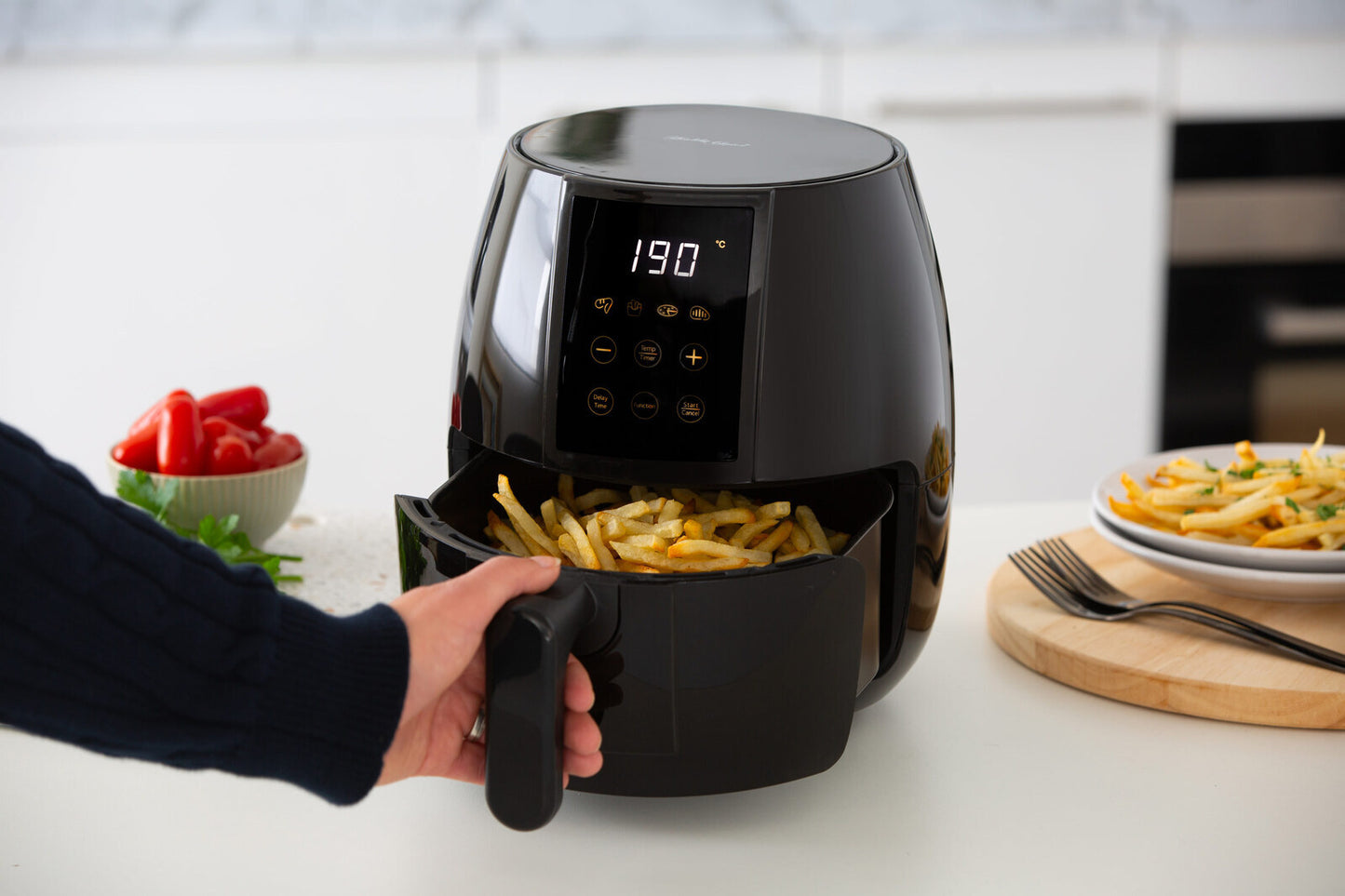 3L Digital Air Fryer w/ 200 C, Non-Stick & Removable Basket-1