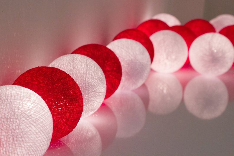 1 Set of 20 LED Red White 5cm Cotton Ball Battery String Lights Christmas Gift Home Wedding Party Bedroom Decoration Outdoor Indoor Table Centrepiece-2